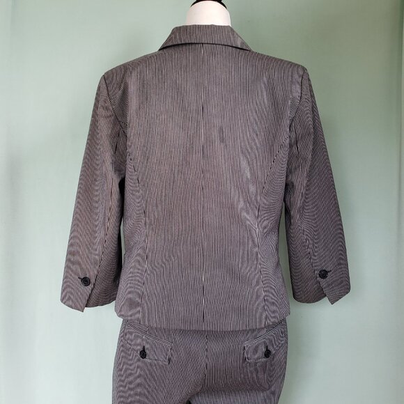 2 Pc JESSICA Cotton Bermuda Shorts Pedal Pusher Pinstripe Suit - Picture 9 of 10